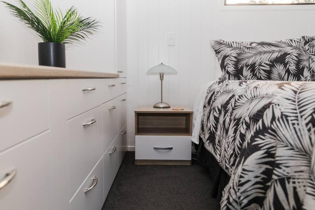 Bombay Hills Modern Retreat Lejlighed Auckland Eksteriør billede